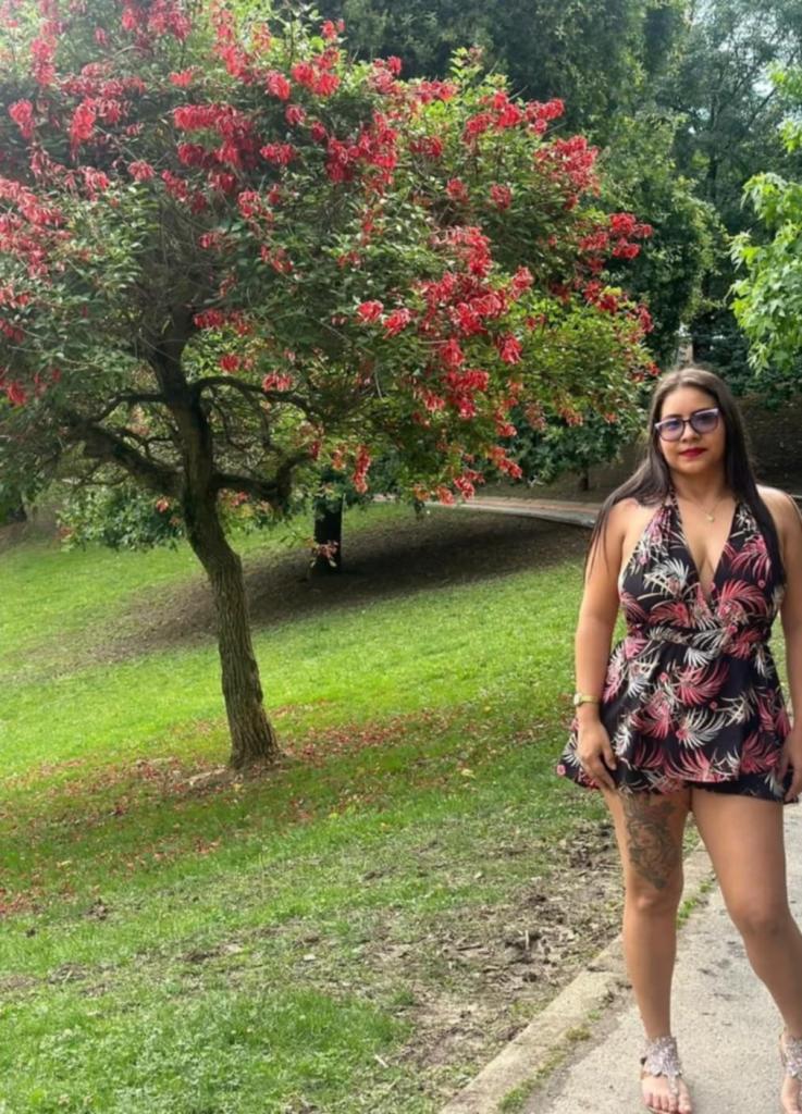 613208323: Chica busca chico en Zaragoza