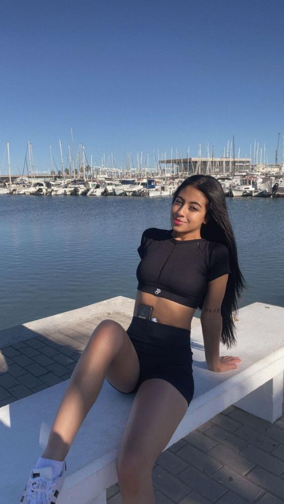 Chica busca chico en Alicante: Chica busca chico