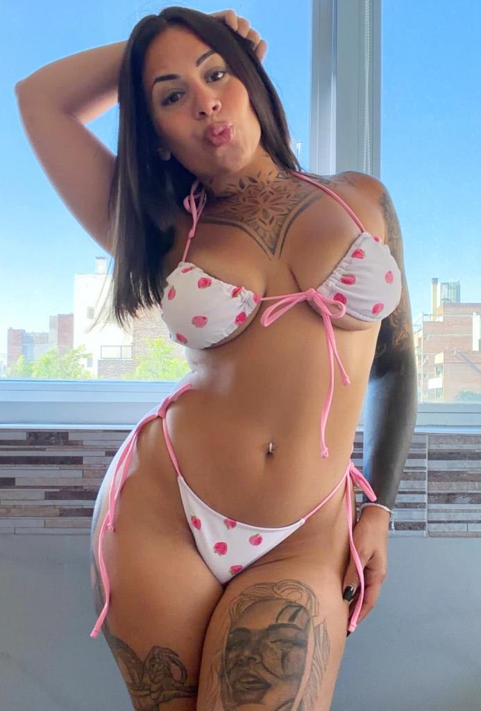 Chica busca chico en Alicante: Chica busca chico