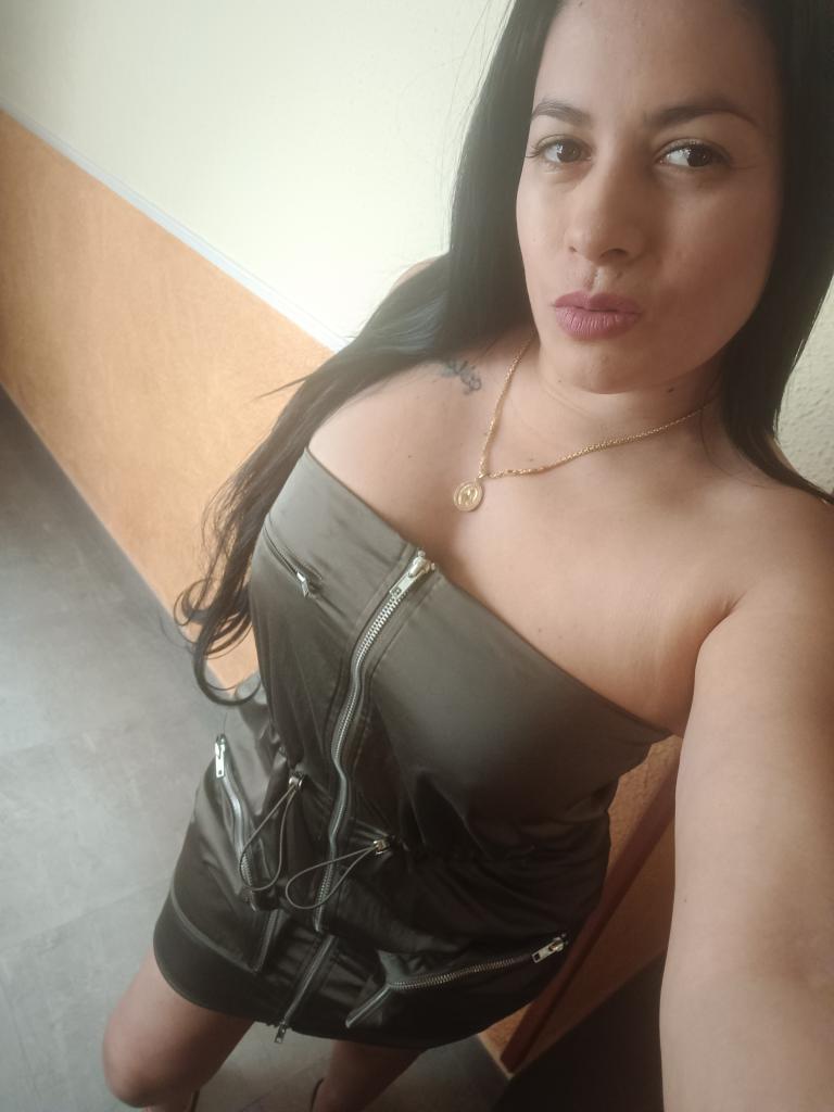 Chica busca chico en Alicante: 