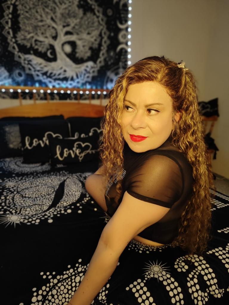 Chica busca chico en Tenerife: 