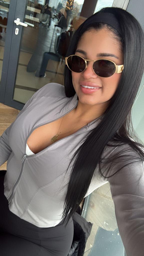 Chica busca chico en Almería: 