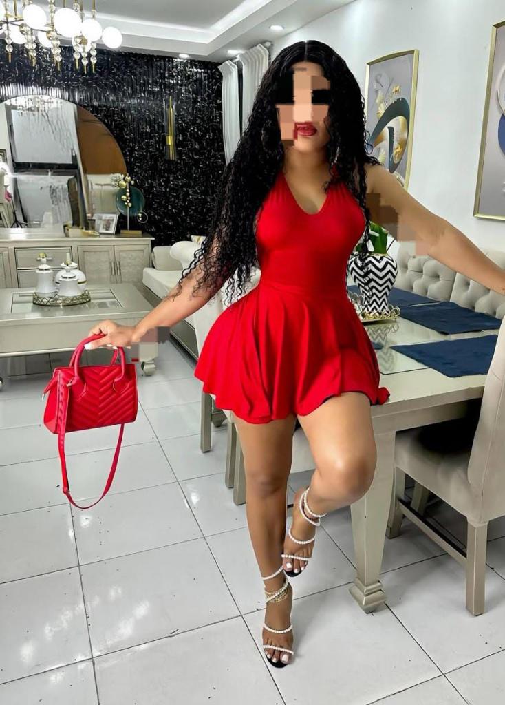 Chica busca chico en Huelva: 