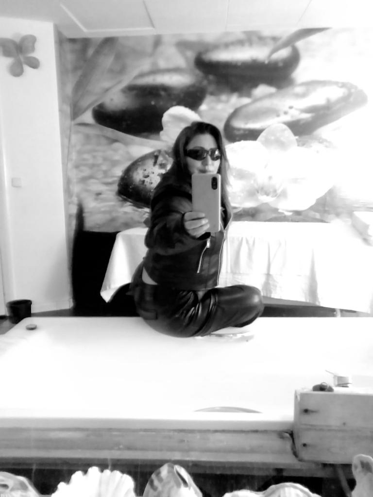 Chica busca chico en Barcelona: 