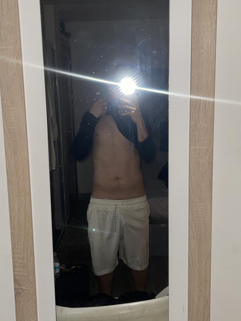 Chico busca chica en Murcia: 