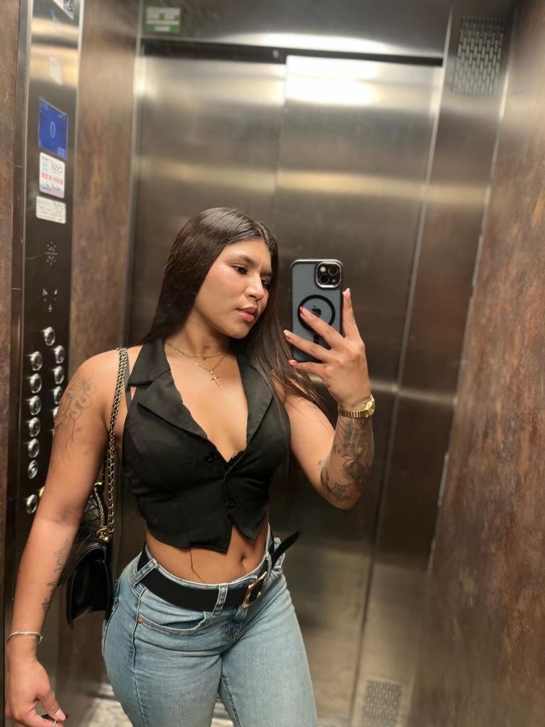 641066178: Chica busca chico en Tarragona