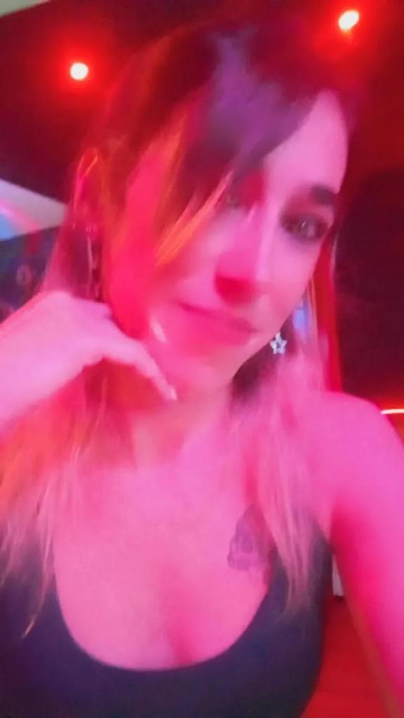 Chica busca chico en Asturias: 