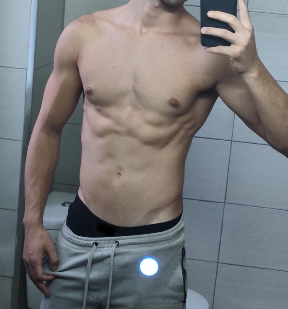 Chico busca chica en Granada: 