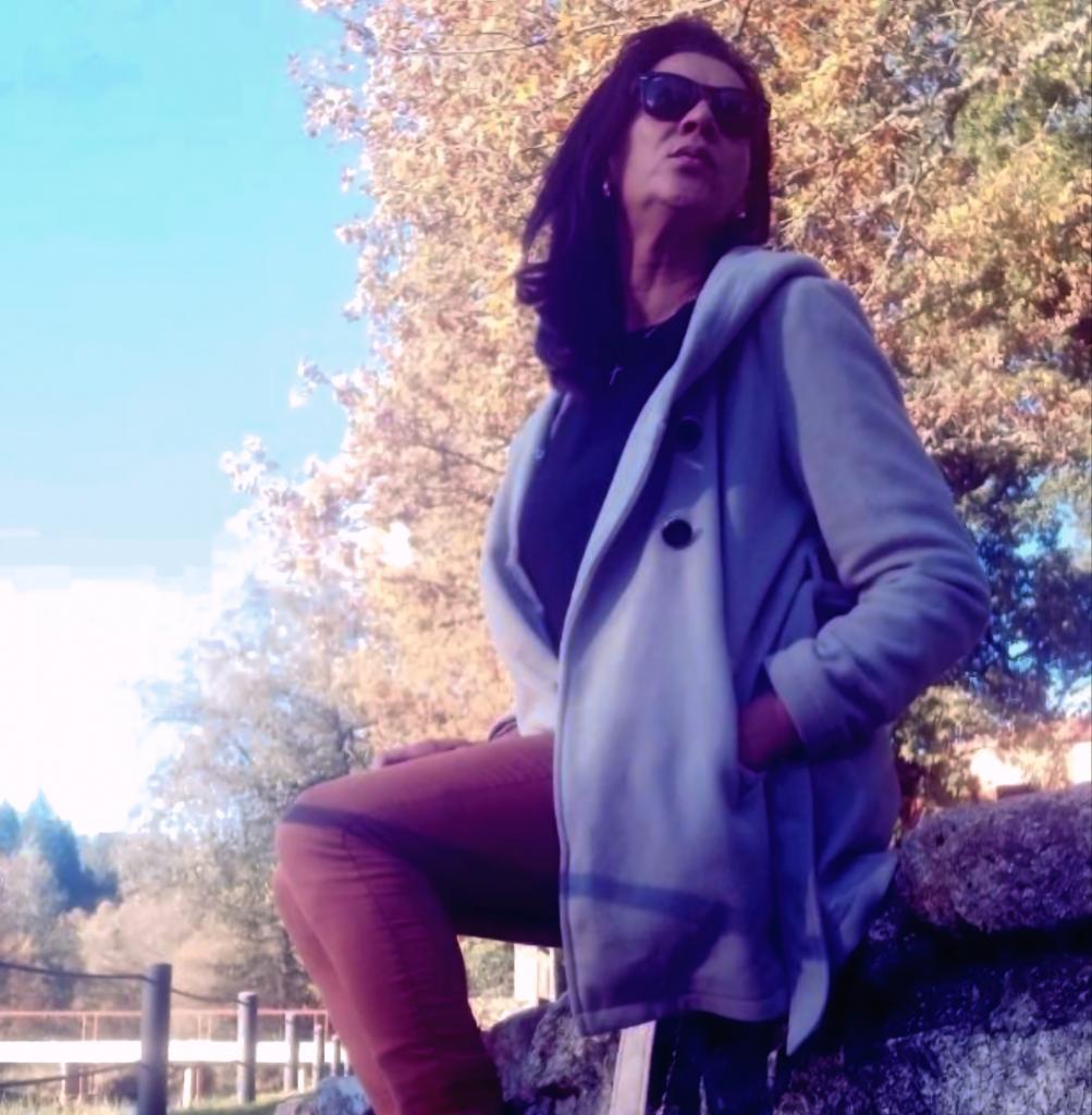 672167663: Transexual en La Coruña