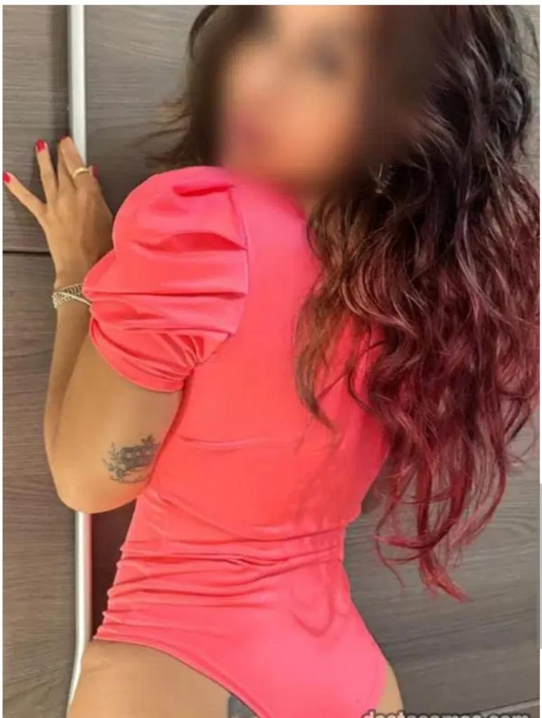 Chica busca chico en Huelva: 