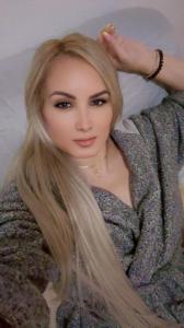 610692562: Chica busca chico en Madrid