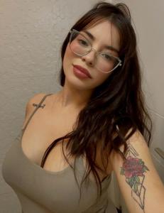 631710671: Chica busca chico en Tarragona