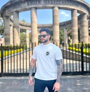 631783317: Chica busca chico en Valencia