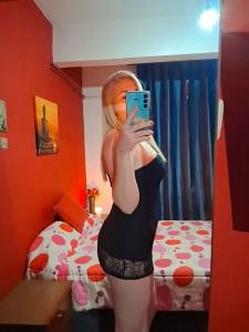 632989141: Chica busca chico en Madrid