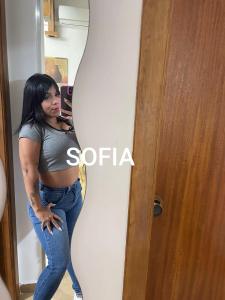 677097116: Chica busca chico en Almería