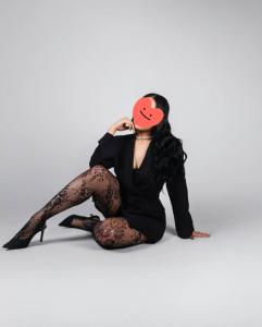 657144884: Chica busca chico en Gerona