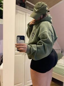 614531184: Chica busca chico en Huelva