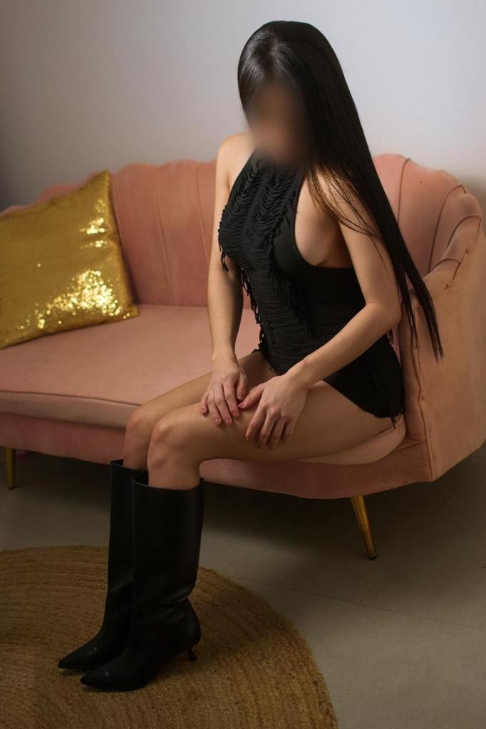 631965798: Chica busca chico en Valencia