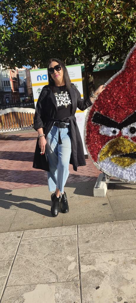 642708551: Transexual en La Coruña