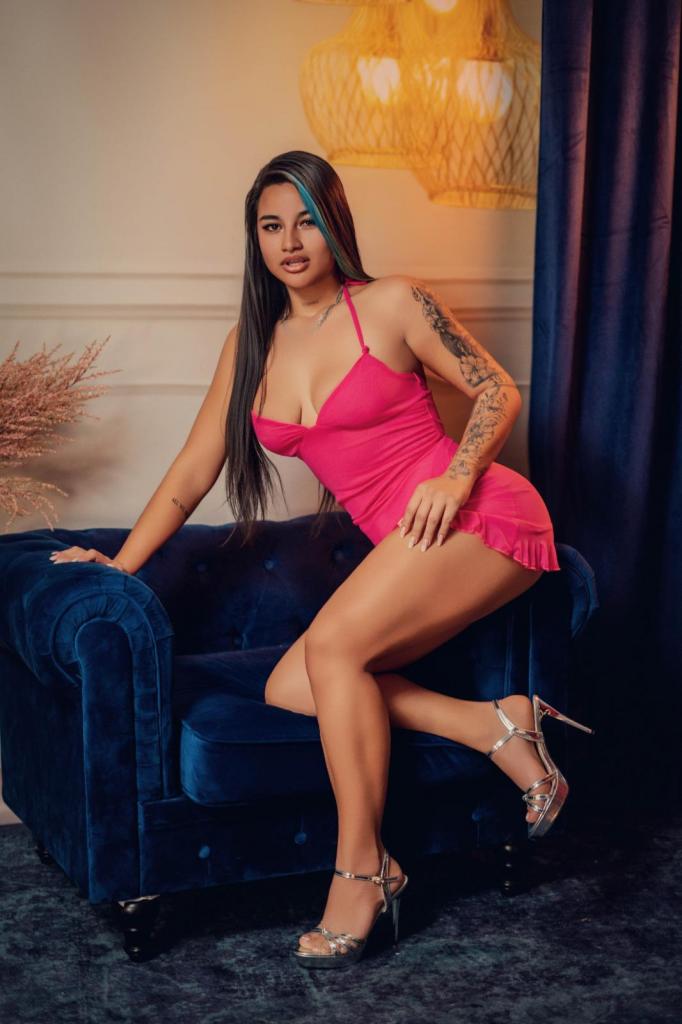 650735267: Chica busca chico en Madrid