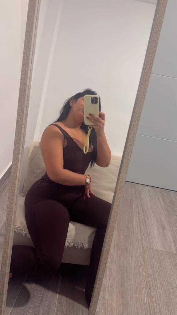 Chica busca chico en Granada: 