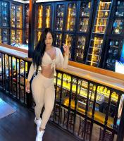 614947331: Chica busca chico en Madrid