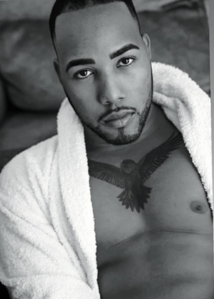 632912823: Chico busca chica en Sevilla