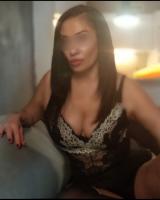 643812880: Chica busca chico en Sevilla