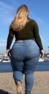 604877260: Chica busca chico en Navarra