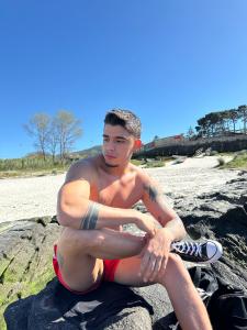 634641496: Chico busca chica en Pontevedra