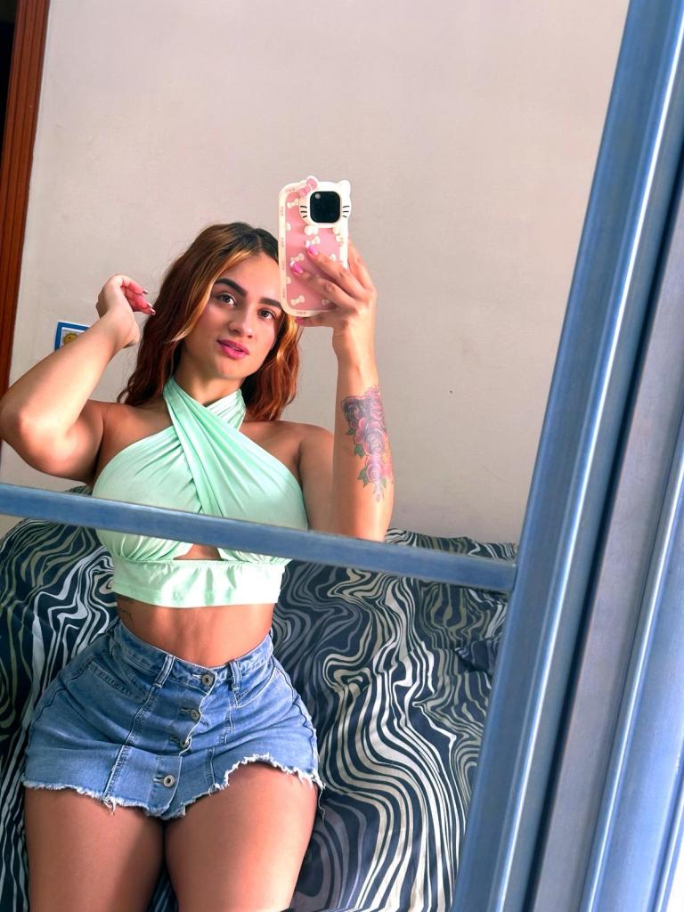 Chica busca chico en Cádiz: 