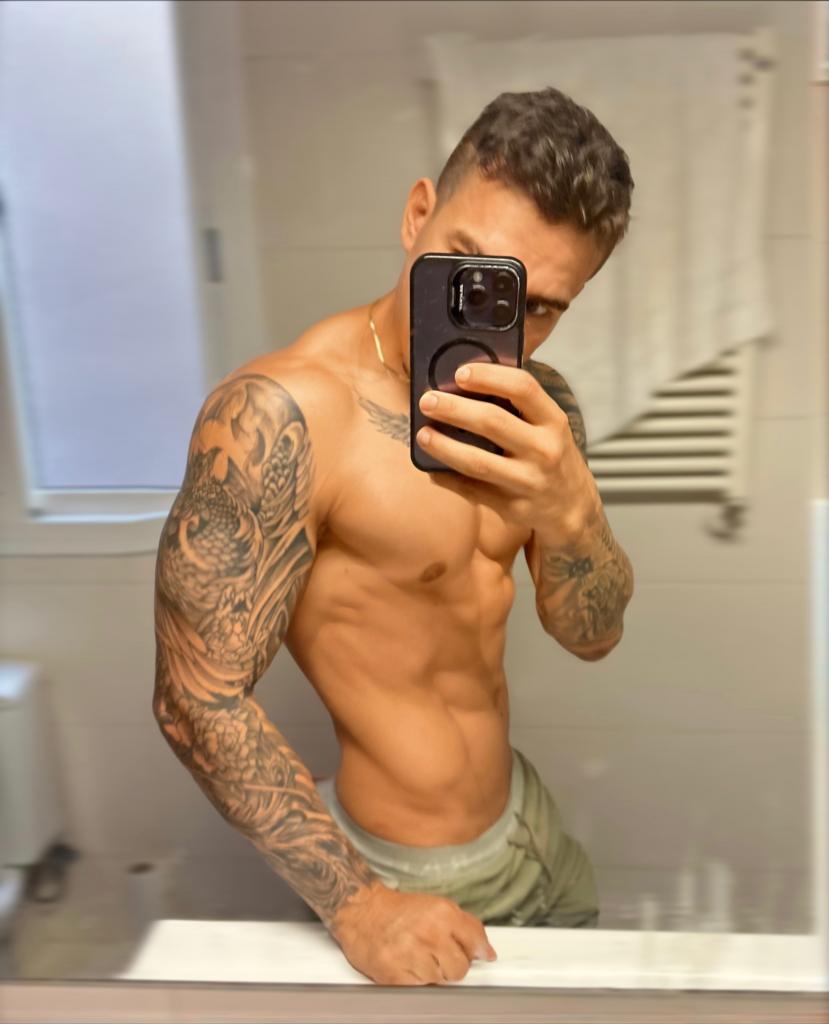 663572995: Chico busca chica en Madrid