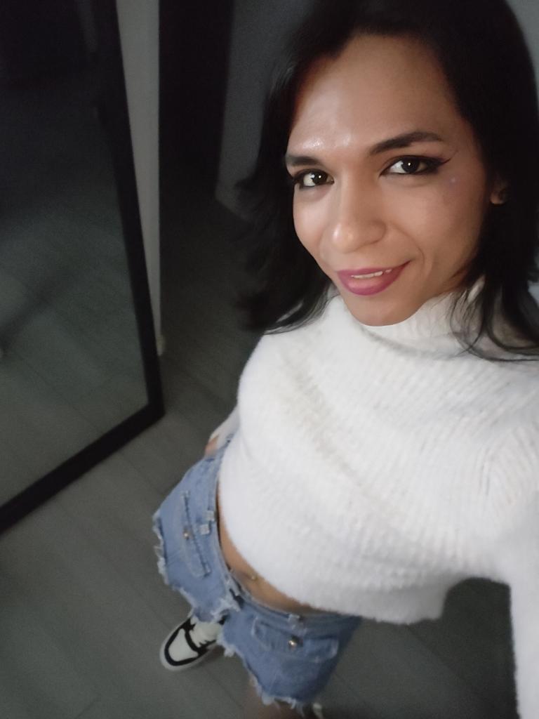 634737822: Transexual en Sevilla