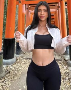 695129840: Chica busca chico en Madrid