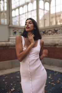 687782385: Chica busca chico en Madrid