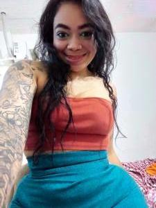 667069930: Chica busca chico en Madrid