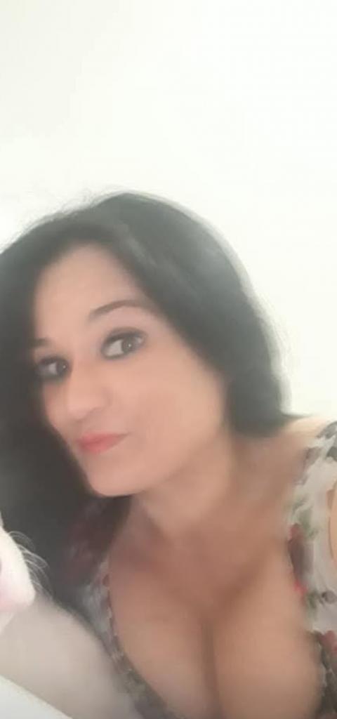 Chica busca chico en Sevilla: 