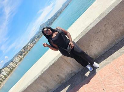 614926051: Chica busca chico en Málaga