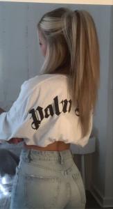 680502265: Chica busca chico en Barcelona