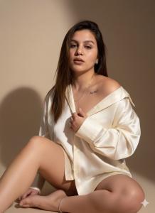 614932473: Chica busca chico en Málaga