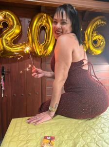 614302054: Chica busca chico en Madrid