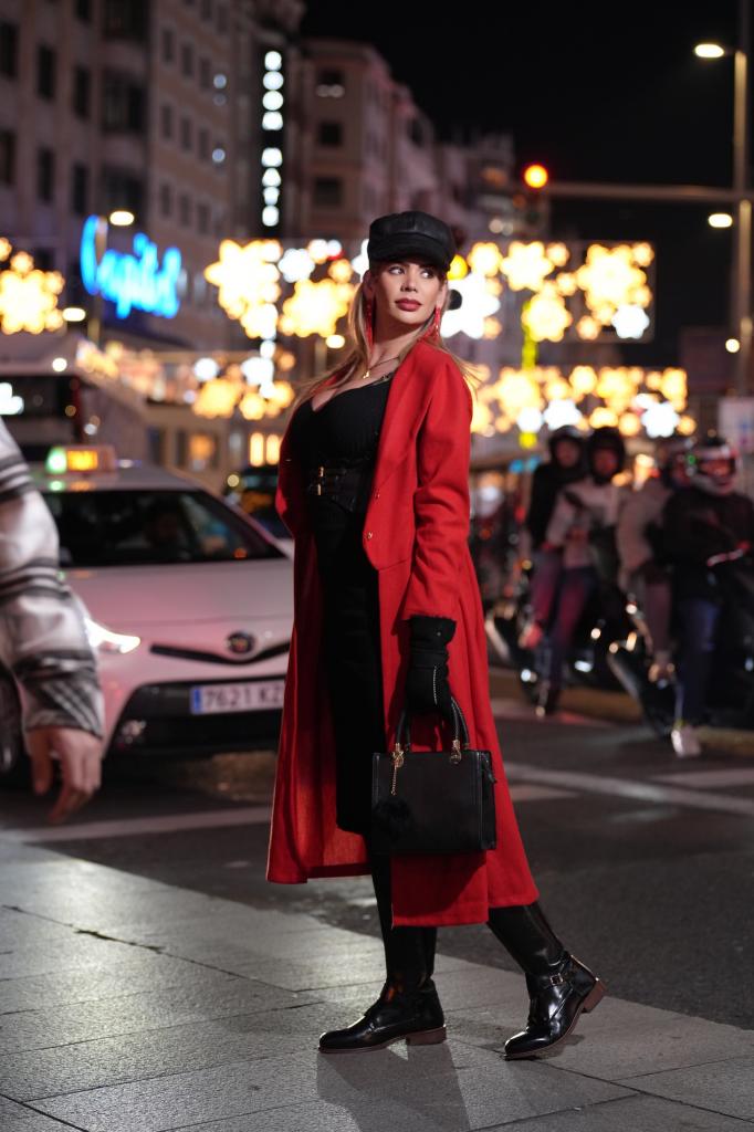 647697501: Travesti en Madrid