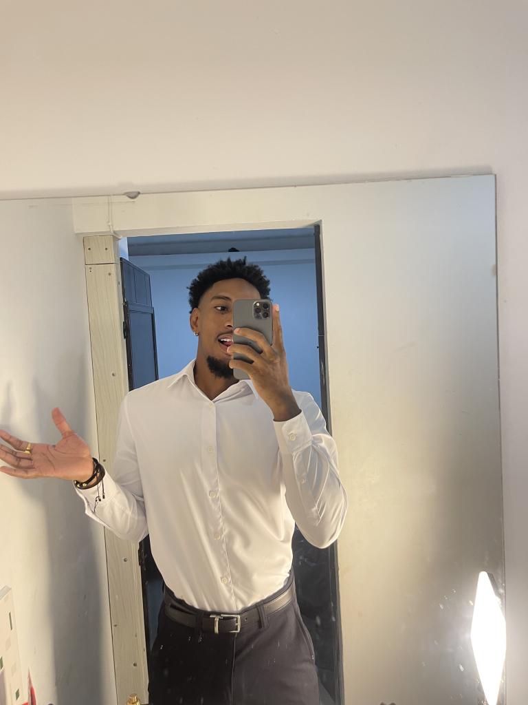 614911903: Chico busca chica en Valencia