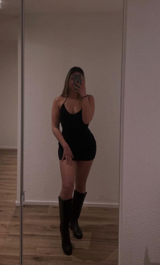 Chica busca chico en Huelva: 