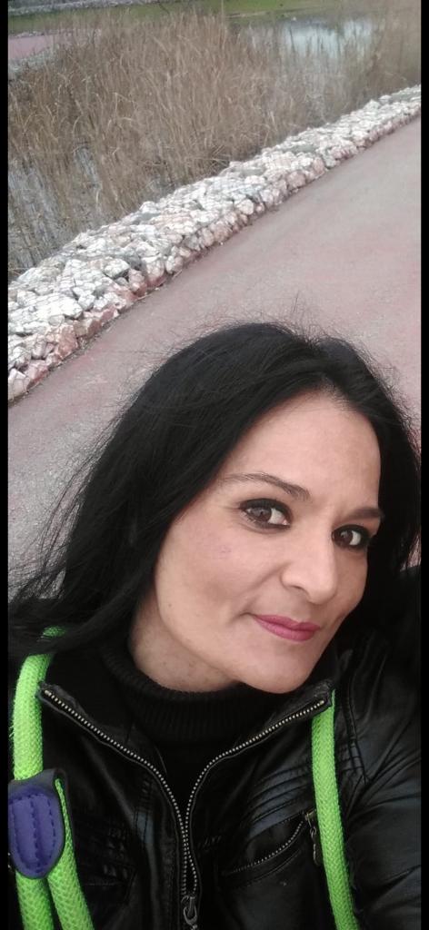 Chica busca chico en Sevilla: 