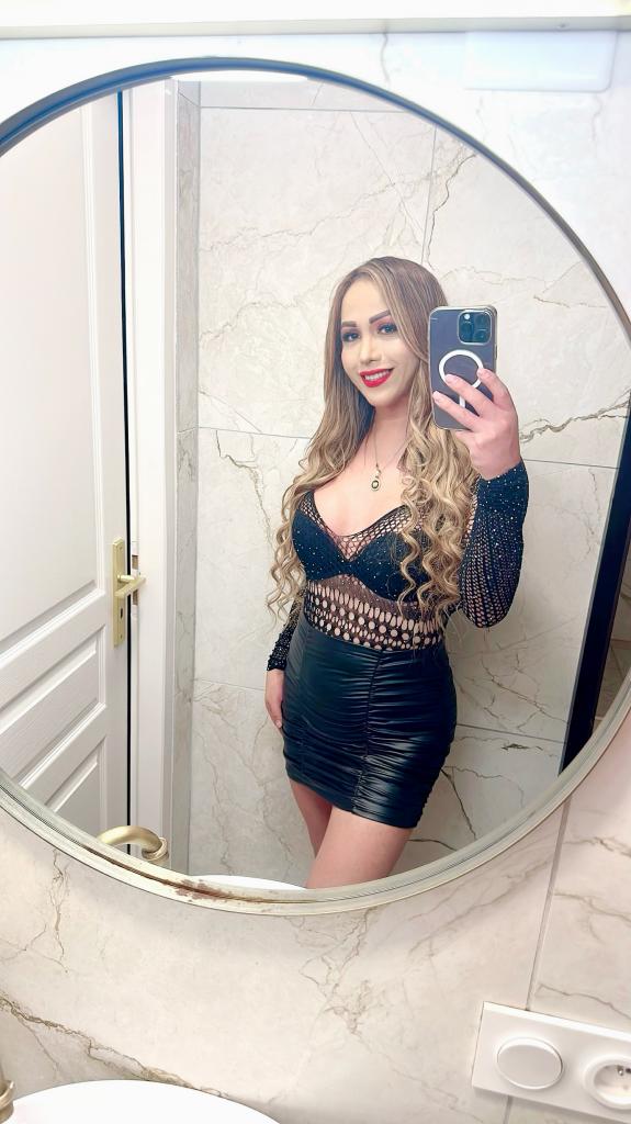 610793778: Travesti en Madrid