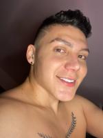 688753947: Chico busca chica en Valencia