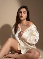 614932473: Chica busca chico en Málaga