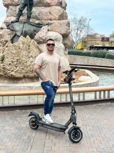 Chico busca chica en Barcelona: 