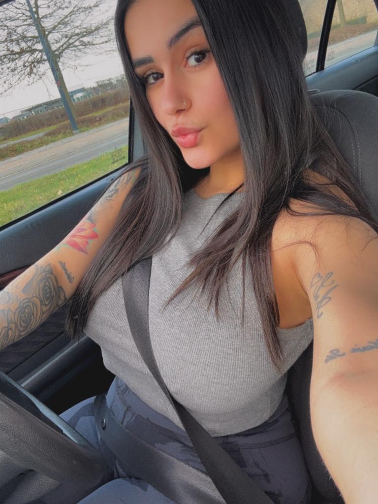 612246208: Chica busca chico en Málaga